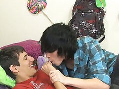 Gay teen boys blowjob and free young teen boys fucking boys images at Homo EMO!