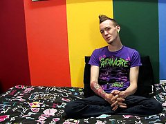 He talks with Bryan about his sexual experiences, including how things work in the bedroom with his wife my first time gay sex wit at Boy Crush!