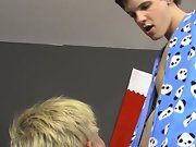 Gay twinks with dicks having sex and young twink kissing older at Boy Crush!